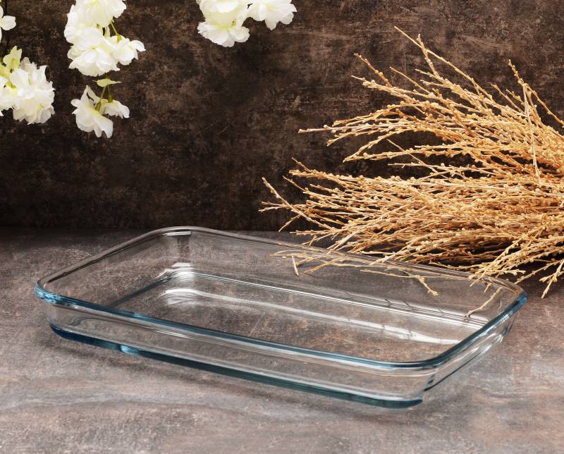 Pasabahce Borcam Rectangular Tray 1900cc Clear - Premium Bakeware from Pasabahce Essentials - Just $25!