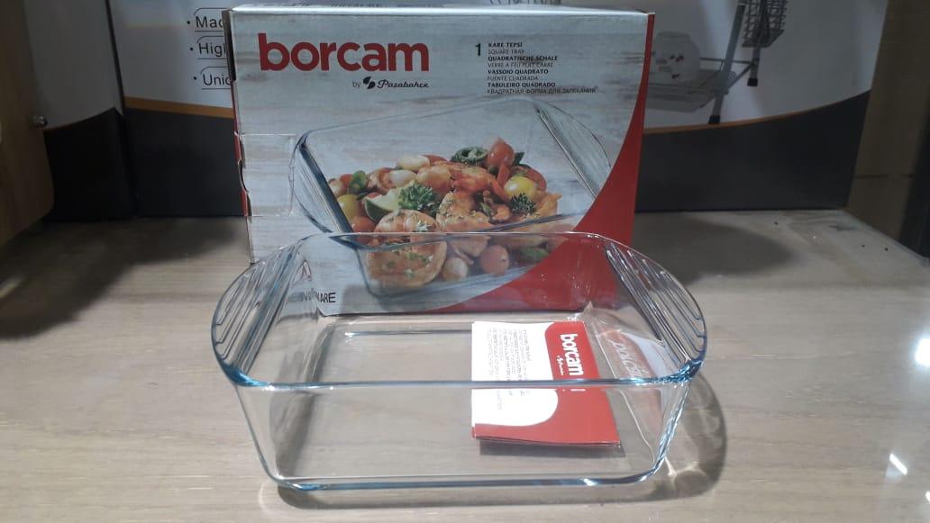 Pasabahce Borcam Square Tray 2000cc Clear - Premium Bakeware from Pasabahce Essentials - Just $30!